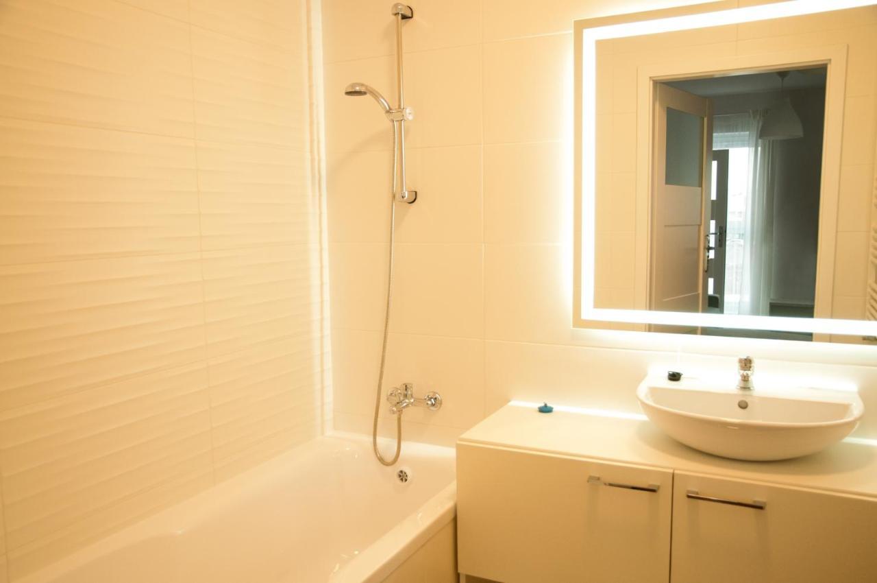 Apartament Verde Lodź Bagian luar foto
